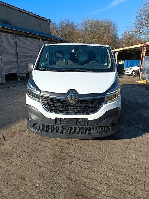 Gebraucht Renault Trafic 145 PS (106 kW) 2020 Weiß Van / Kleinbus