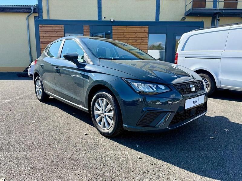 Blau Neu 2025 Seat Ibiza Style Limousine | 19.400 € (Etwas zu teuer) - Bild 1/4