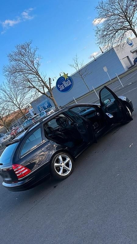 Gebraucht Mercedes C320 Avantgarde 224 PS (164 kW) 2005 Schwarz Kombi