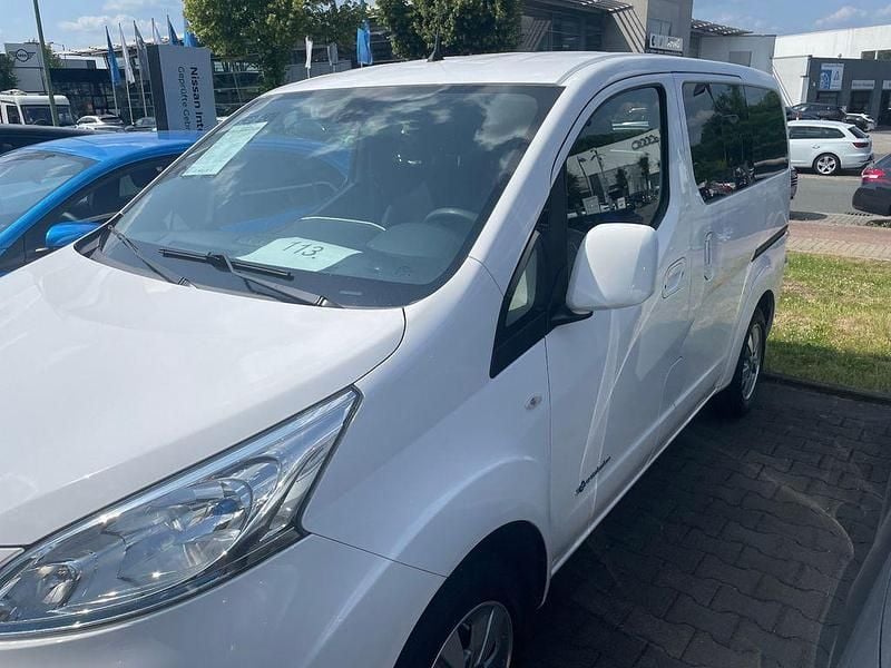 Weiß Gebraucht 2018 Nissan e-NV200 Van / Kleinbus | 14.500 € (Fairer Preis) - Bild 1/4