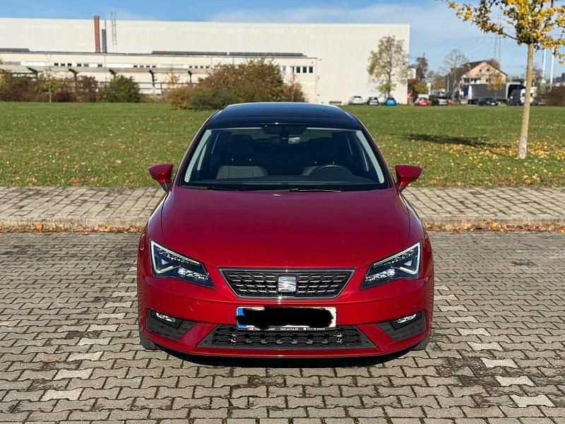 Rot Gebraucht 2018 Seat Leon XCELLENCE Limousine | 12.600 € (Guter Preis) - Bild 1/4