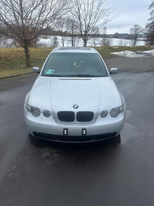 Gebraucht BMW 325 200 PS (147 kW) 2002 Silber Coupé