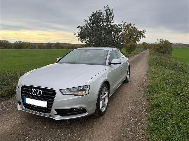 Silber Gebraucht 2013 Audi A5 Sportback Kleinwagen | 10.000 € (Guter Preis) - Bild 1/4