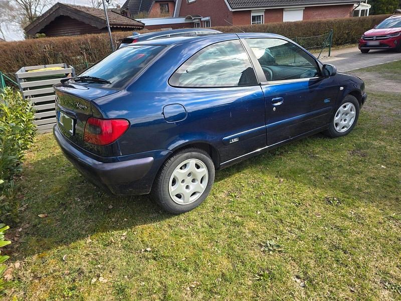 Second-hand Citroën Xsara 75 CP (55 kW) 2000 Albastru Coupe