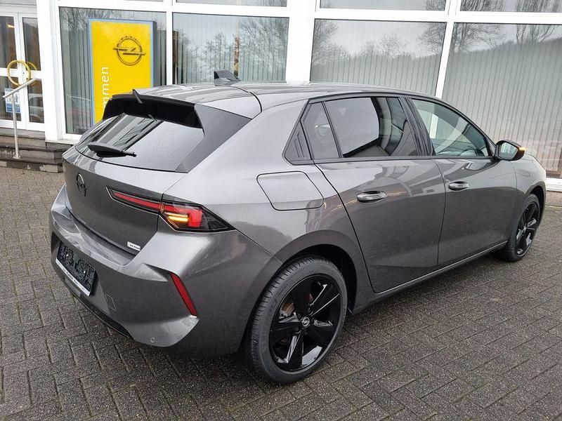 Gebraucht Opel Astra 131 PS (96 kW) 2024 Grau Limousine