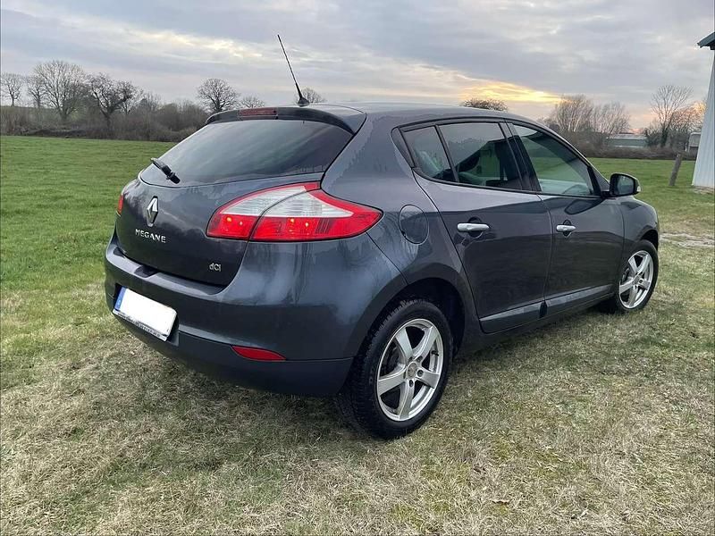 Gebraucht Renault Mégane III Dynamique 106 PS (77 kW) 2010 Kleinwagen