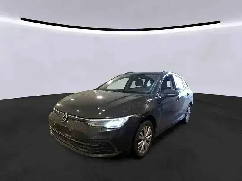 Gebraucht VW Golf VIII Life 150 PS (110 kW) 2022 Uranograu Kombi