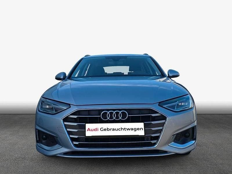 Gebraucht Audi A4 Advanced Plus 163 PS (119 kW) 2023 Florettsilber metallic Kombi