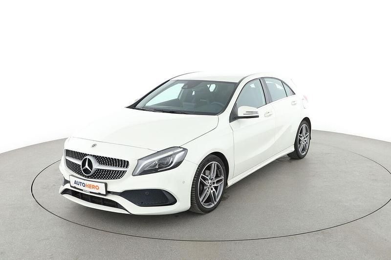 Weiß Gebraucht 2017 Mercedes A200 AMG Limousine | 19.610 € (Teuer) - Bild 1/3