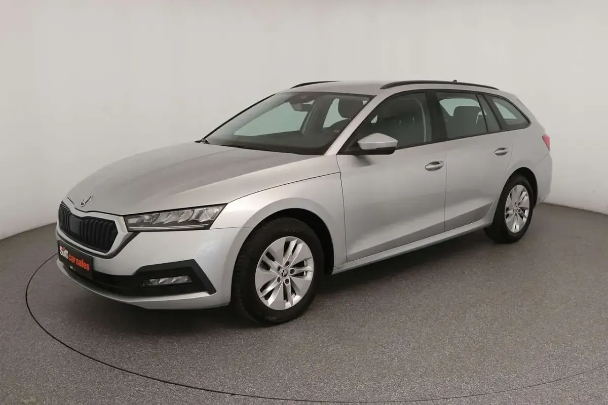 Gebraucht Skoda Octavia Ambition 150 PS (110 kW) 2023 Silber Kombi