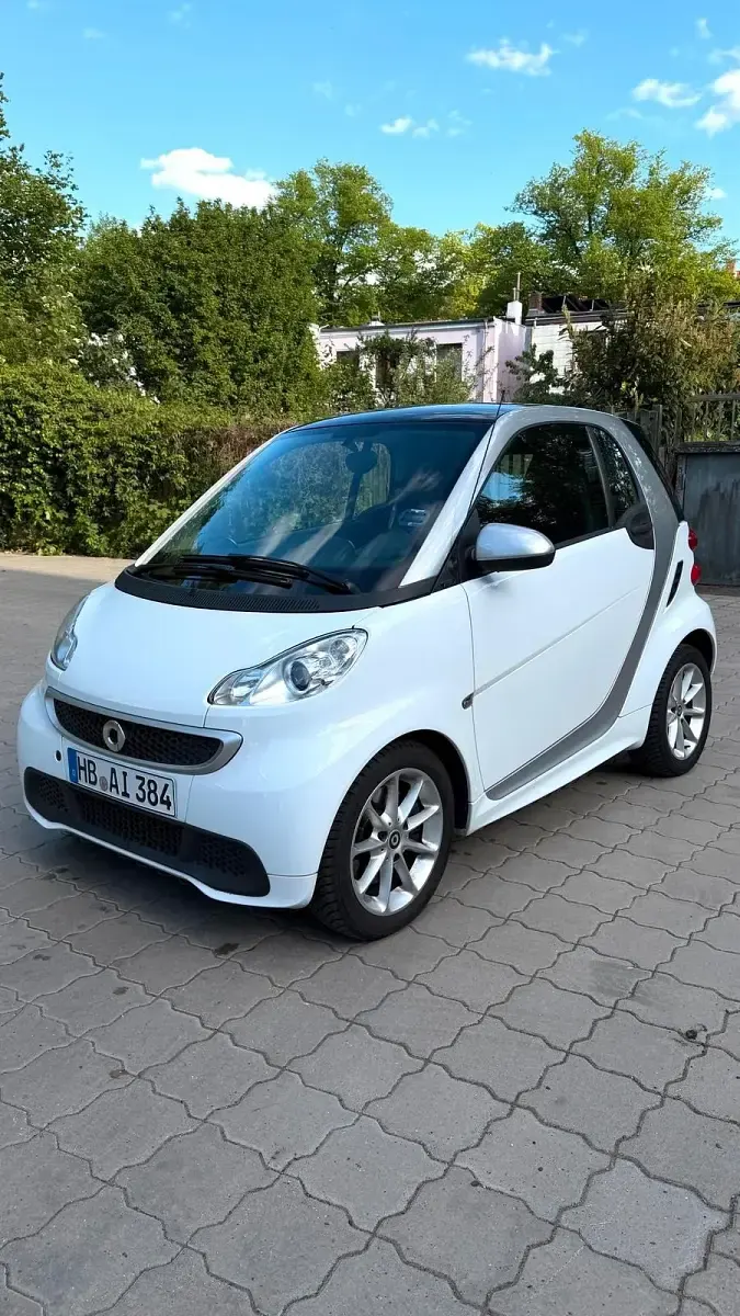 Gebraucht Smart ForTwo Coupé Passion 71 PS (52 kW) 2012 Weiß Coupé