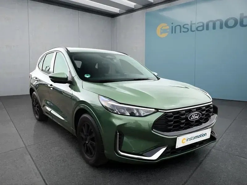 Używany Ford Kuga 151 KM (111 kW) 2024 Zielony SUV