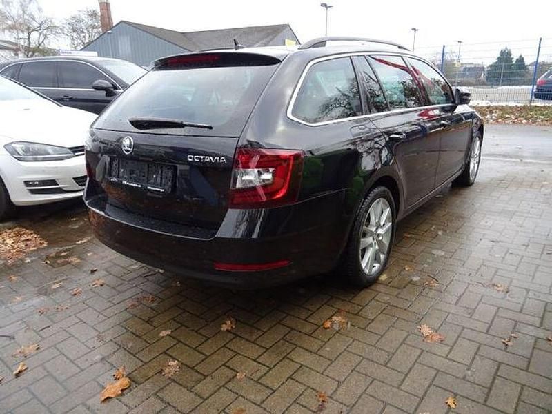 Gebraucht Skoda Octavia Style 190 PS (139 kW) 2019 Schwarz Kombi