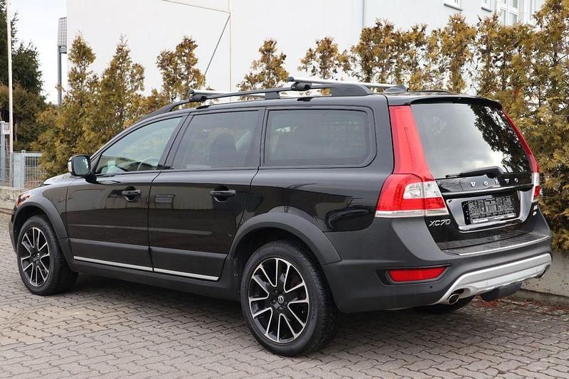 Gebraucht Volvo XC70 Linje Svart 220 PS (161 kW) 2015 Schwarz Limousine