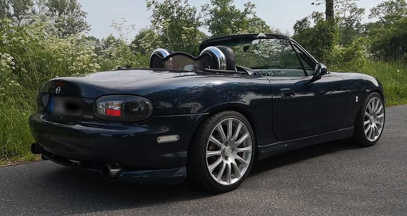 Second-hand Mazda MX5 140 CP (102 kW) 2000 Albastru Cabrio
