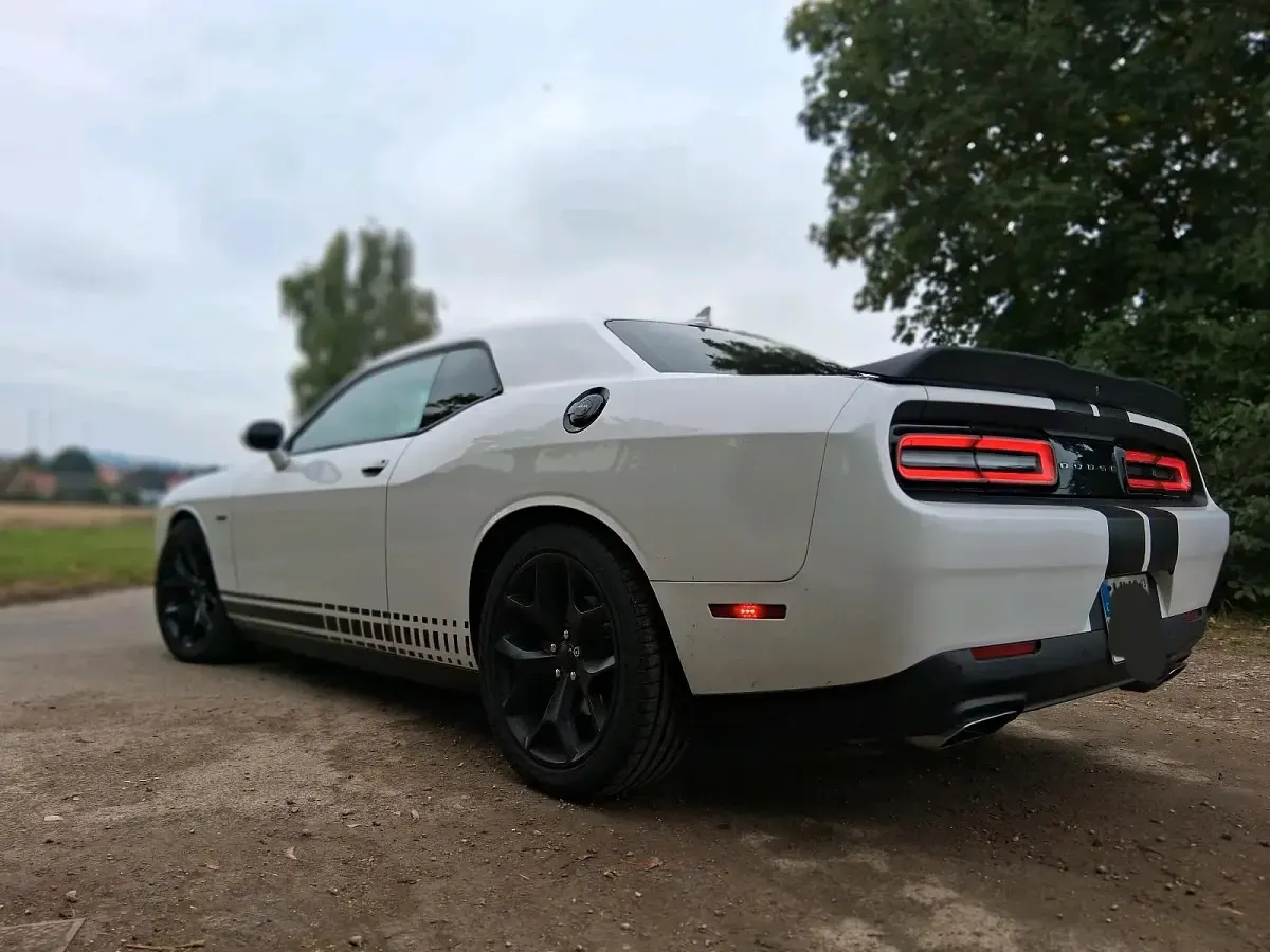 Gebraucht Dodge Challenger 377 PS (277 kW) 2015 Weiß Coupé