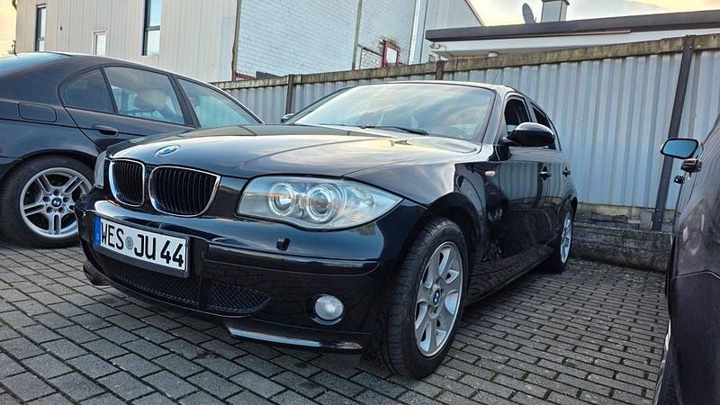 Gebraucht BMW 120 150 PS (110 kW) 2004 Schwarz Kleinwagen