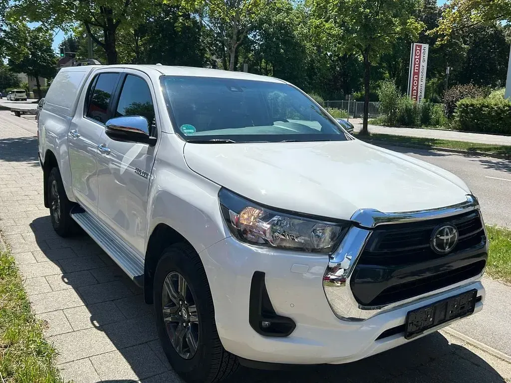 Gebraucht Toyota HiLux 150 PS (110 kW) 2022 Weiß Pickup