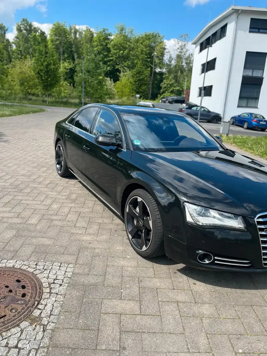 Gebraucht Audi A8 273 PS (200 kW) 2010 Schwarz Limousine