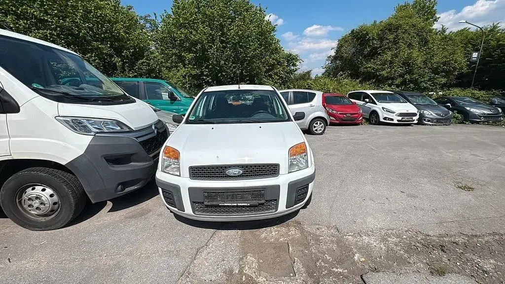 Gebraucht Ford Fusion Ambiente 80 PS (58 kW) 2009 Weiß Kleinwagen