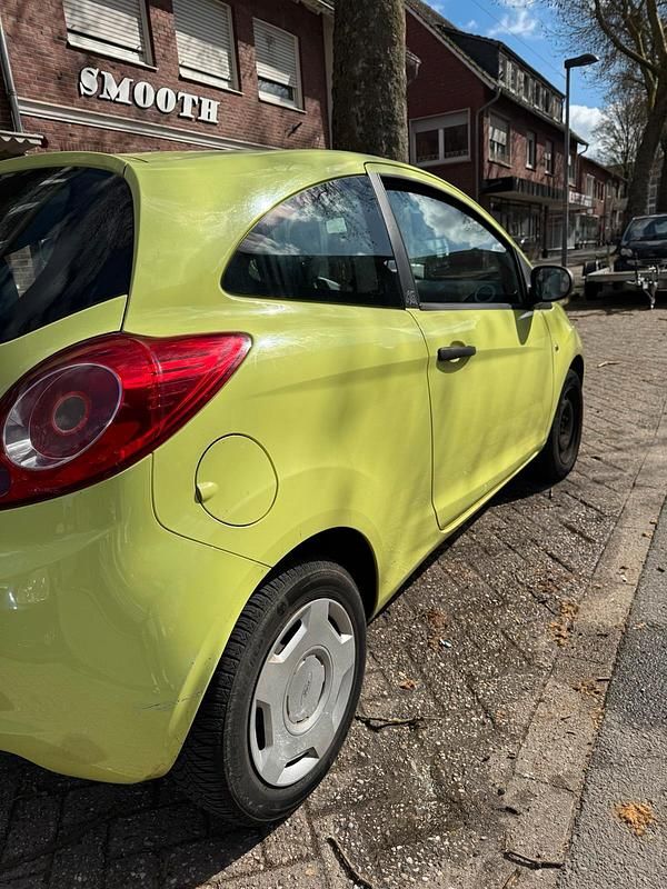 Second-hand Ford Ka 69 CP (50 kW) 2009 Galben Hatchback