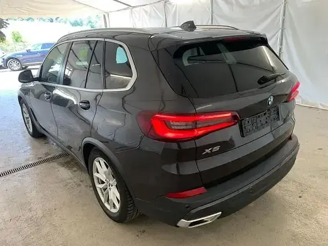 Gebraucht BMW X5 Sport Line 394 PS (289 kW) 2021 Grau SUV
