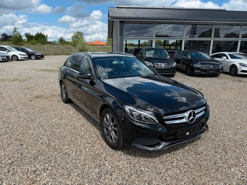 Schwarz Gebraucht 2015 Mercedes C220 Kombi | 9.400 € (Fairer Preis) - Bild 1/4