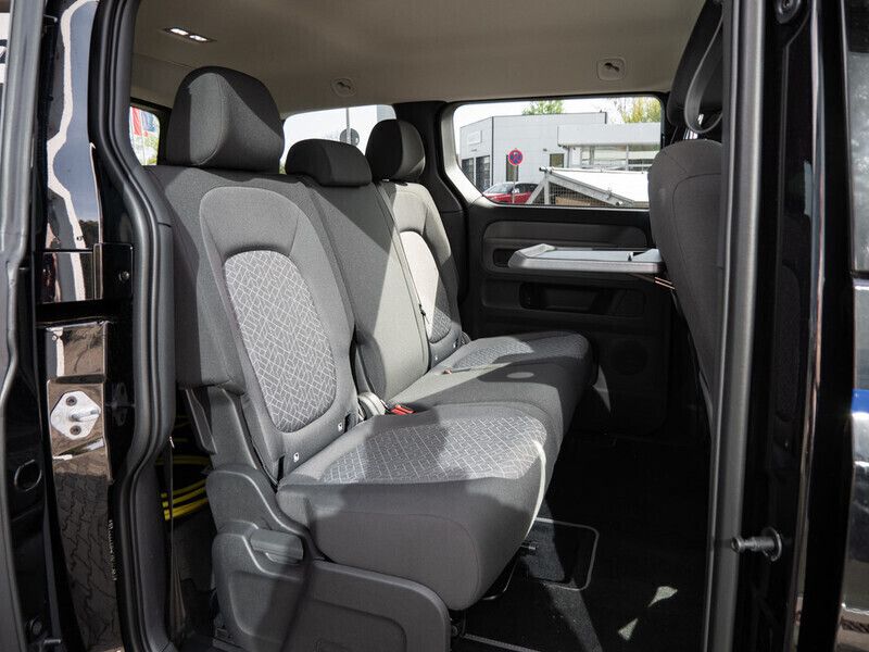 Gebraucht VW ID. Buzz Pro 150 kW (204 PS) 2023 Schwarz Van / Kleinbus