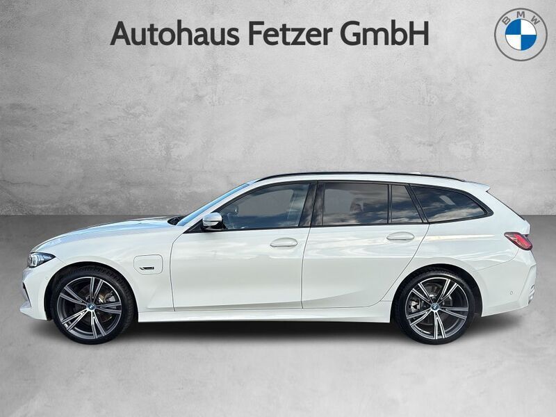 Gebraucht BMW 320 163 PS (119 kW) 2022 Weiß Limousine