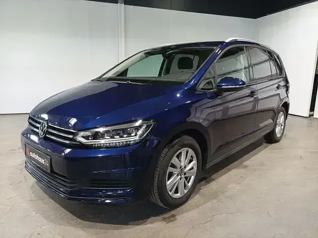 Gebraucht VW Touran Comfortline 150 PS (110 kW) 2023 Blau Van / Kleinbus