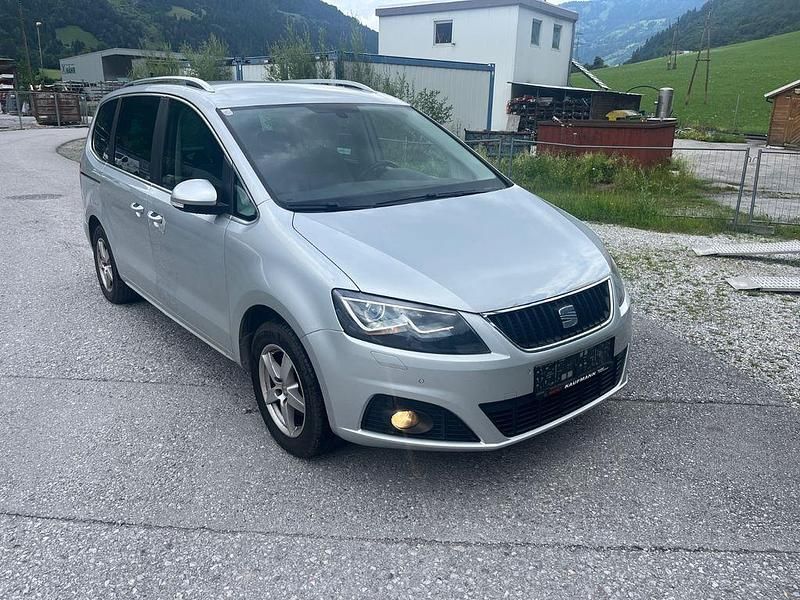 Grau Gebraucht 2014 Seat Alhambra Van / Kleinbus | 6.390 € (Guter Preis) - Bild 1/4