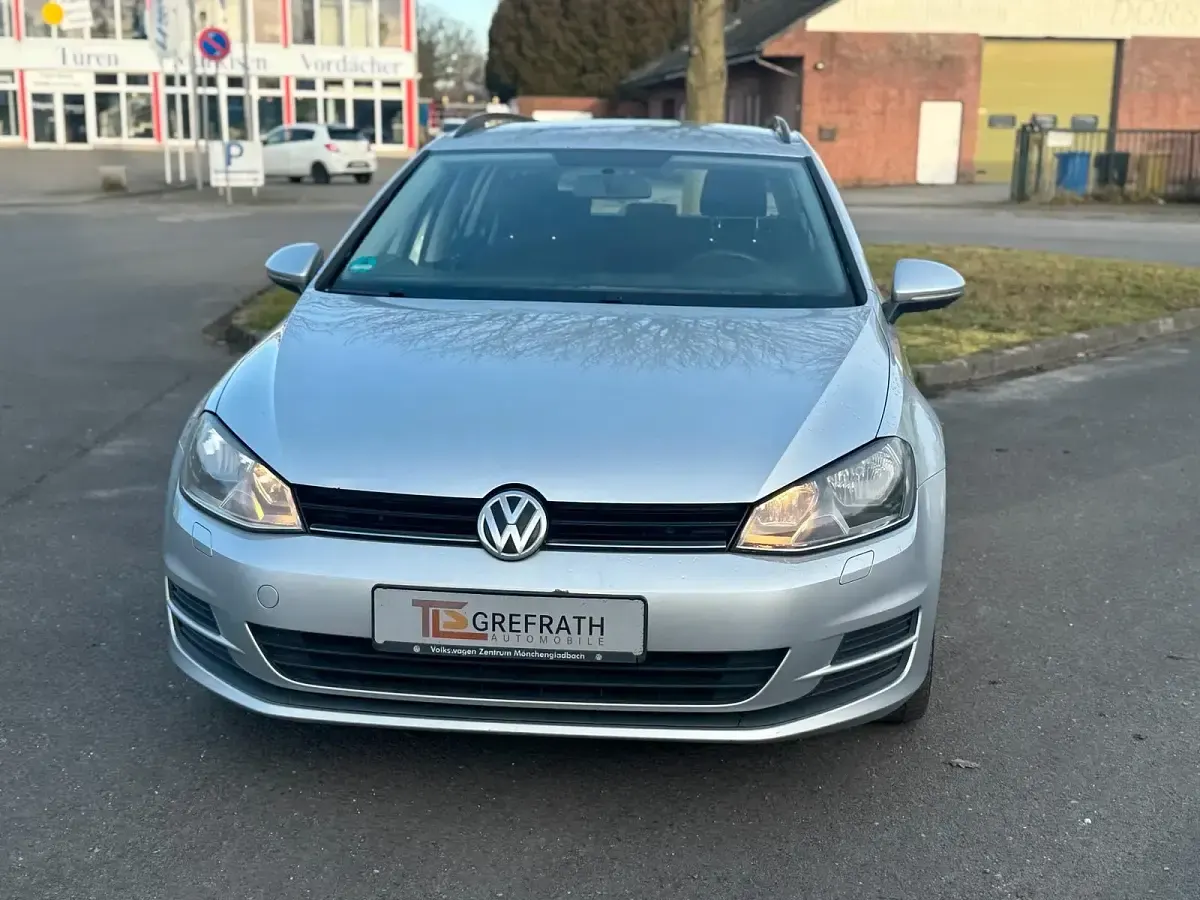 Second-hand VW Golf VII 110 CP (80 kW) 2015 Argintiu Break