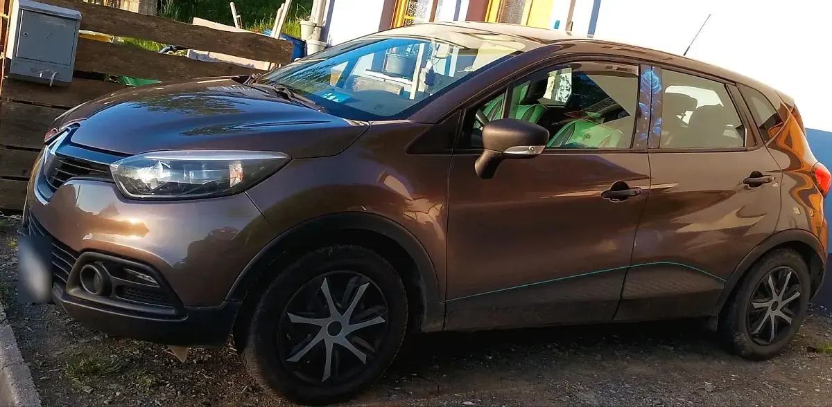 Gebraucht Renault Captur 90 PS (66 kW) 2013 Braun SUV