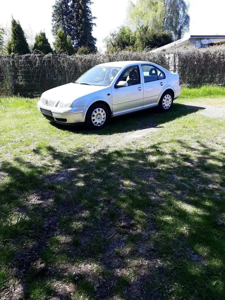 Occasion VW Bora 101 ch (74 kW) 2001 Argent Berline