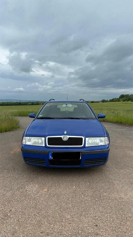 Blau Gebraucht 2003 Skoda Octavia Kombi | 600 € (Guter Preis) - Bild 1/4