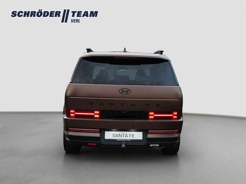 Gebraucht Hyundai Santa Fe Intro Edition 215 PS (158 kW) 2025 Earthy brass SUV