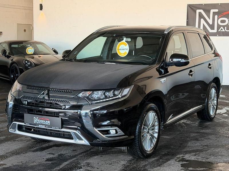 Gebraucht Mitsubishi Outlander P-HEV Edition 224 PS (164 kW) 2018 Schwarz SUV