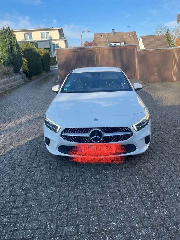 Gebraucht 2019 Mercedes A160 Edition 1 Limousine | 16.998 € (Fairer Preis) - Bild 1/4