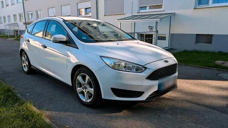 Second-hand Ford Focus 101 CP (74 kW) 2016 Alb Hatchback