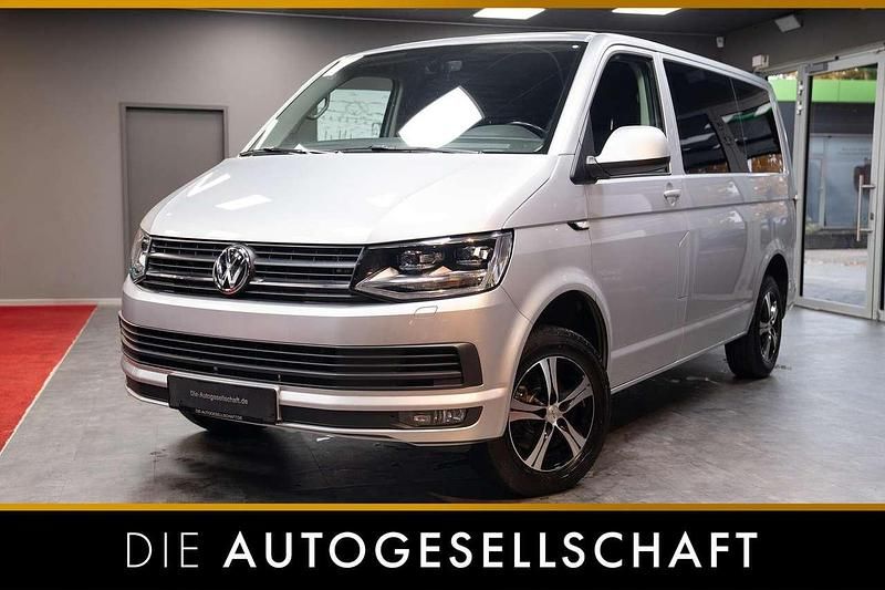 Silber Gebraucht 2017 VW Transporter Van | 31.990 € - Bild 1/3