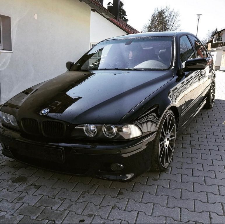 Schwarz Gebraucht 2003 BMW 525 Sport Line Limousine | 4.200 € (Fairer Preis) - Bild 1/4