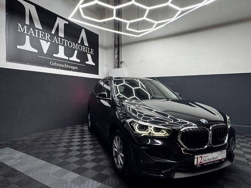 Schwarz Gebraucht 2022 BMW X1 Advantage SUV | 19.199 € (Guter Preis) - Bild 1/4