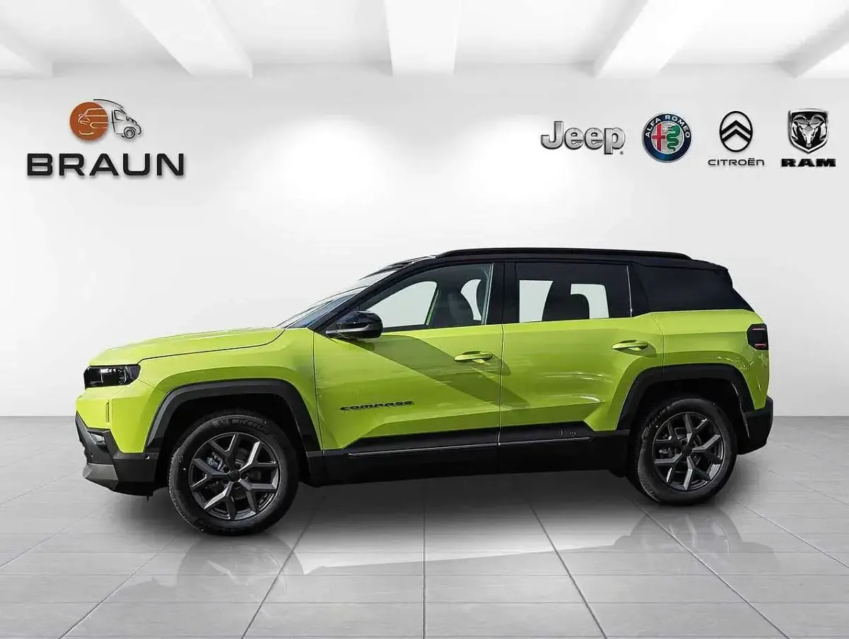 Gebraucht Jeep Compass 146 PS (107 kW) 2026 Grün SUV