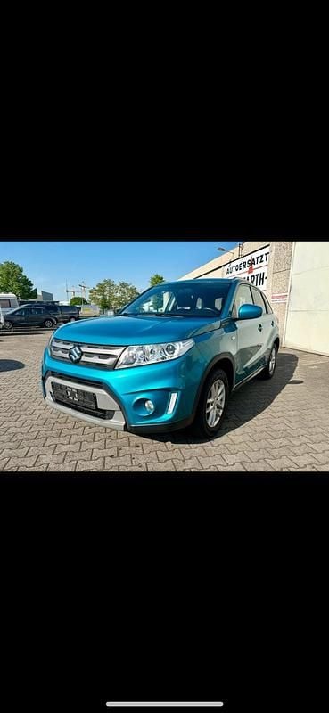 Andere farben Gebraucht 2015 Suzuki Vitara SUV | 8.990 € (Superpreis) - Bild 1/4