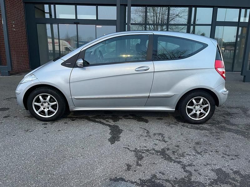 Gebraucht Mercedes A170 115 PS (84 kW) 2005 Silber Kleinwagen
