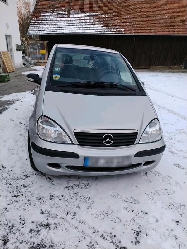 Braun Gebraucht 2003 Mercedes A170 Kleinwagen | 2.300 € (Fairer Preis) - Bild 1/4