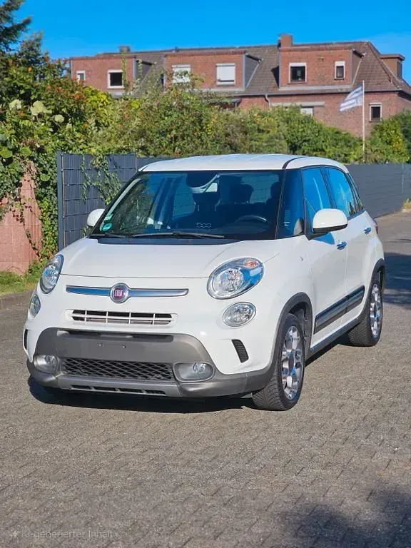 Gebraucht Fiat 500L Cross 95 PS (69 kW) 2017 Weiß Van / Kleinbus