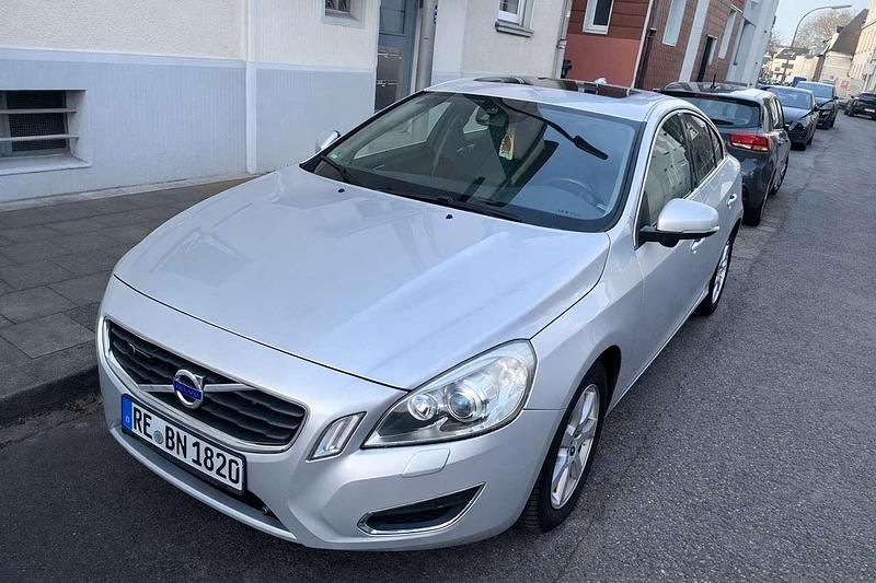Gebraucht Volvo S60 163 PS (119 kW) 2010 Limousine