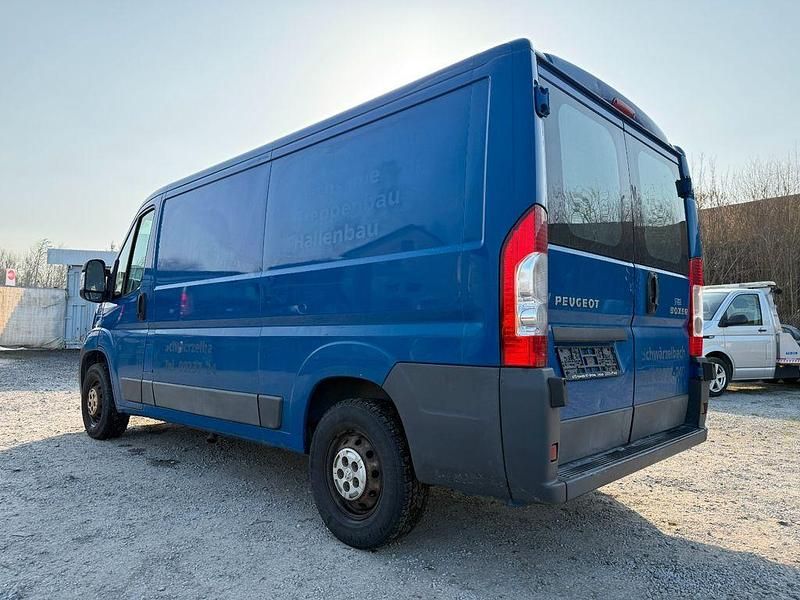 Gebraucht Peugeot Boxer 131 PS (96 kW) 2011 Blau Van
