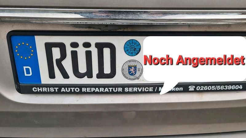 Gebraucht Mercedes E220 150 PS (110 kW) 2005 Grau Kombi